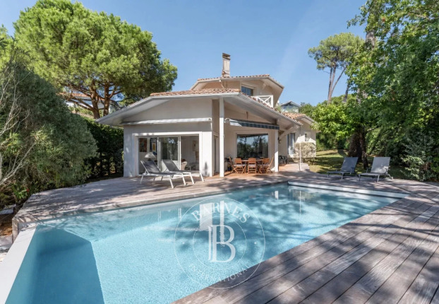 Maison 6 pièces 160 m² · à Pyla sur Mer · 160 m² · 1 990 000 €