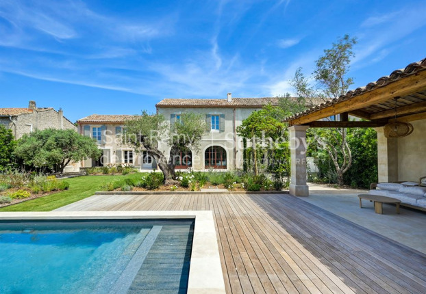 Maison 6 pièces 279 m² · à Maussane-les-Alpilles · 279 m² · 3 350 000 €