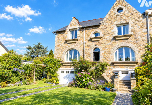 Maison 8 pièces 208 m² · à Rennes · 208 m² · 995 500 €