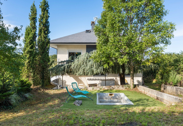 Maison 9 pièces 250 m² · à Aix-les-Bains · 250 m² · 899 000 €