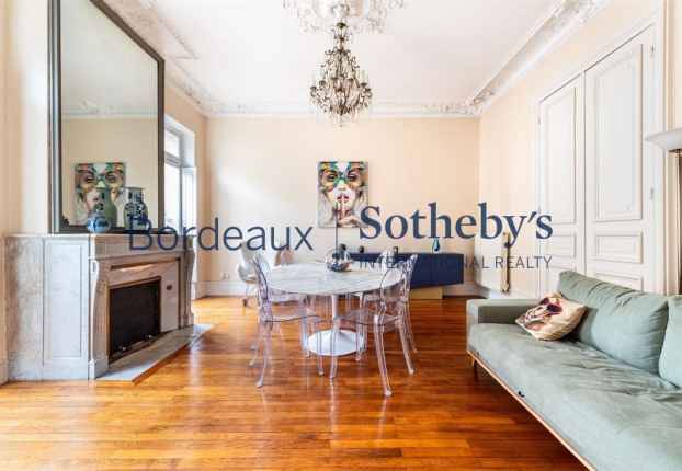 Appartement 5 pièces 126 m² · à Bordeaux · 126 m² · 840 000 €