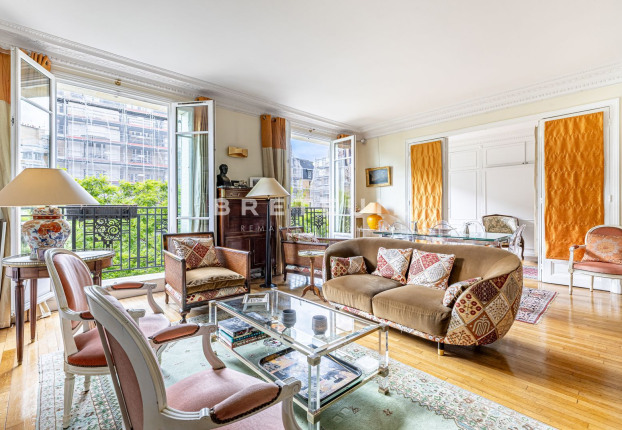 Appartement 5 pièces 116 m² · à Auteuil Sud, Paris 16ème · 116 m² · 1 180 000 €