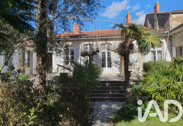Maison 10 pièces 368 m² · à Lectoure · 368 m² · 1 136 300 €
