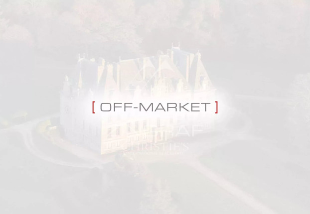 Maison 20 pièces 900 m² · à Saint-Rémy-de-Provence · 900 m² · 6 400 000 €