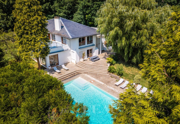 Maison 12 pièces 426 m² · à Orgeval · 426 m² · 3 800 000 €
