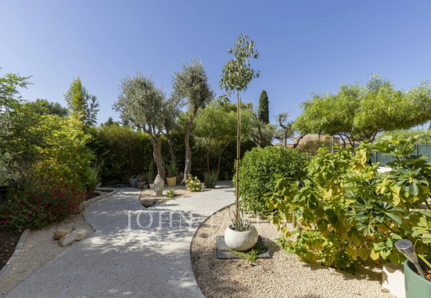 Appartement 4 pièces 131 m² · à Bandol · 131 m² · 1 350 000 €