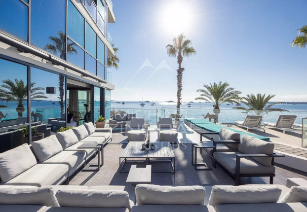 Appartement 10 pièces 462 m² · à Cannes · 462,2 m² · 9 500 000 €