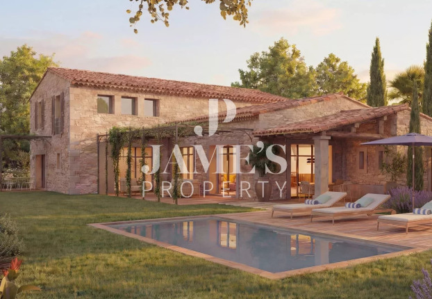 Maison 6 pièces 253 m² · à Paradou · 252,6 m² · 2 820 000 €