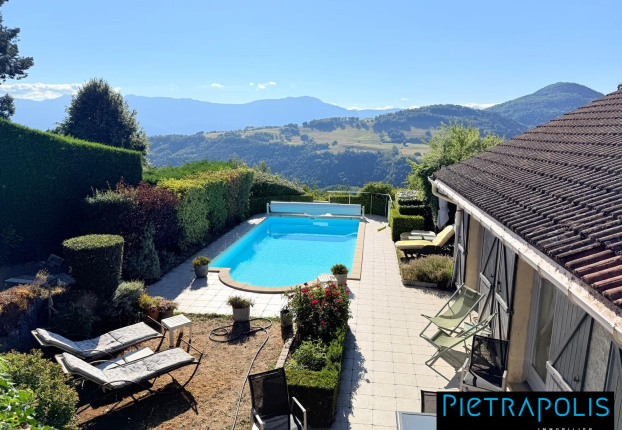 Maison 6 pièces 163 m² · à Saint-Martin-d'Uriage · 163 m² · 649 000 €