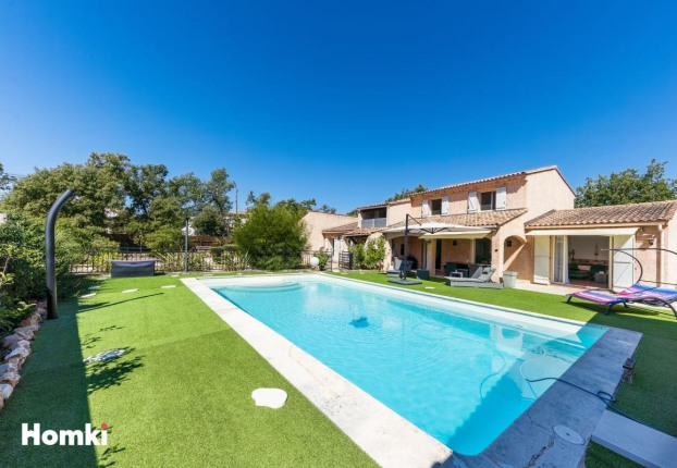 Maison 6 pièces 220 m² · à Lorgues · 220 m² · 692 900 €