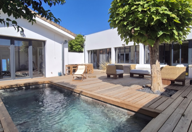 Maison 6 pièces 160 m² · à Mérignac · 160 m² · 995 000 €