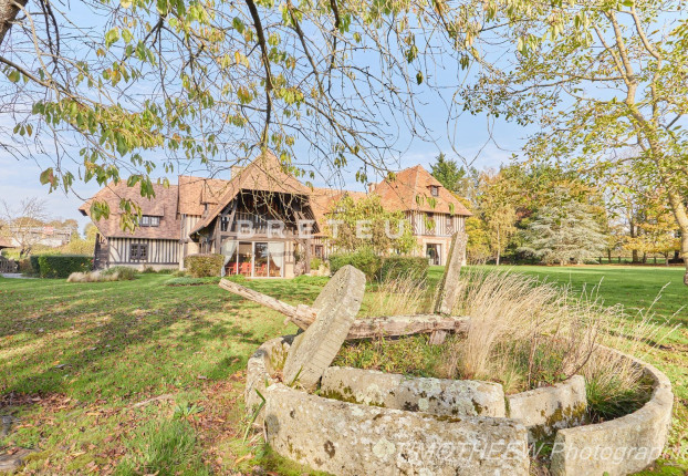 Maison 8 pièces 430 m² · à Merville-Franceville-Plage · 430 m² · 2 184 000 €