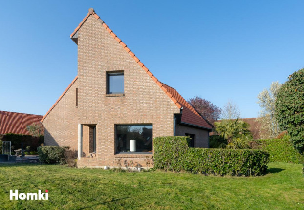 Maison 7 pièces 181 m² · à Lompret · 181 m² · 749 000 €