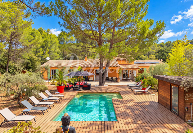 Maison 8 pièces 250 m² · à Lorgues · 250 m² · 1 260 000 €