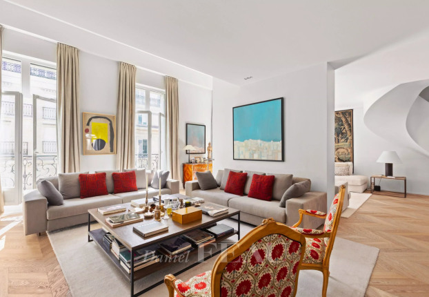 Appartement 6 pièces 180 m² · à Triangle d'Or, Paris 8ème · 180,4 m² · 5 600 000 €