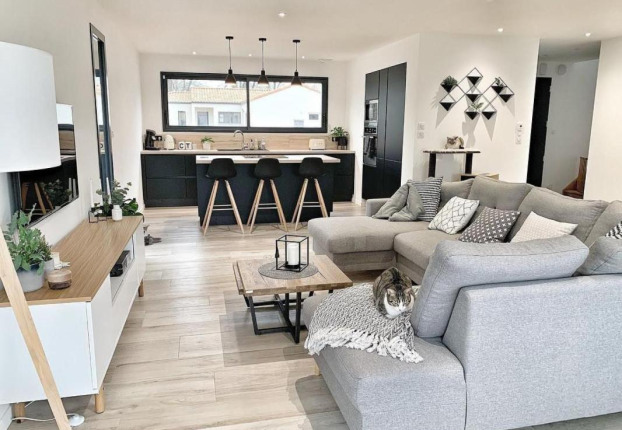 Maison 4 pièces 81 m² · à Cessy · 81 m² · 524 900 €