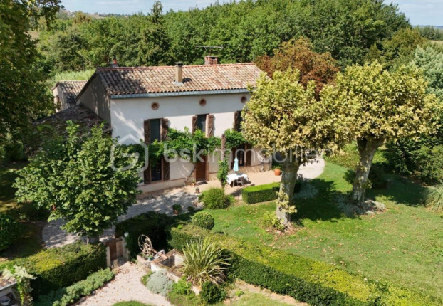 Maison 7 pièces 203 m² · à Coufouleux · 203 m² · 585 000 €