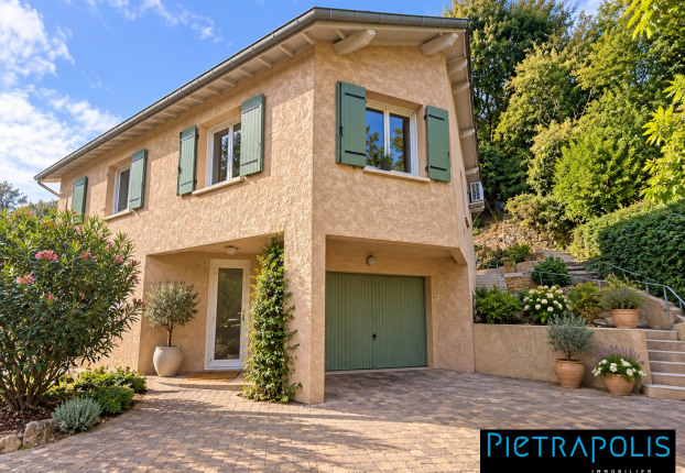 Maison 6 pièces 145 m² · à Couzon-au-Mont-d'Or · 145 m² · 650 000 €