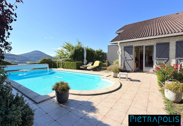 Maison 6 pièces 163 m² · à Saint-Martin-d'Uriage · 163 m² · 649 000 €