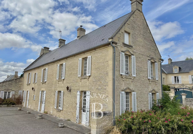 Maison 6 pièces 206 m² · à Thaon · 206 m² · 650 000 €