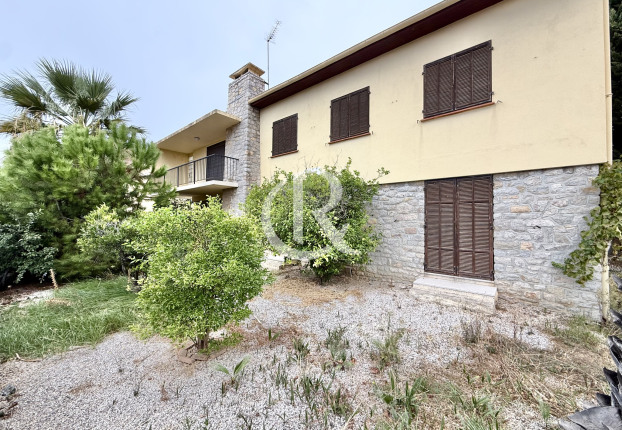 Maison 6 pièces 165 m² · à Hyères · 165 m² · 592 800 €