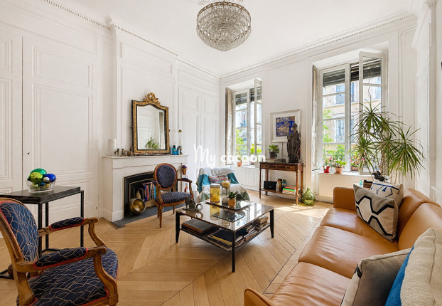 Appartement 4 pièces 111 m² · à Cordeliers-Célestins-Bourse, Lyon 2ème · 111 m² · 650 000 €