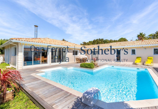 Maison 6 pièces 207 m² · à Aiguillon-Port, la Teste-de-Buch · 207 m² · 1 050 000 €