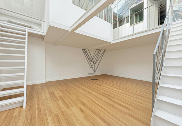 Appartement 4 pièces 151 m² · à Paris 15ème · 151 m² · 1 350 000 €
