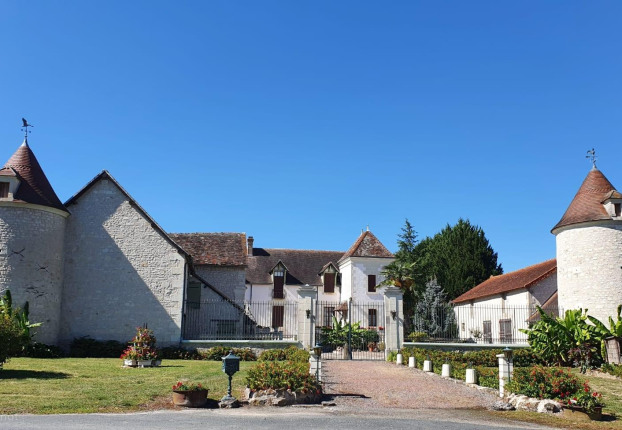 Maison 10 pièces 271 m² · à Martizay · 271 m² · 699 000 €