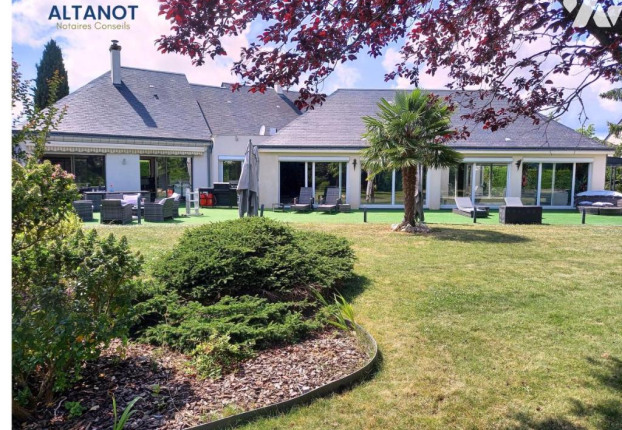 Maison 8 pièces 317 m² · à Saint-Cyr-sur-Loire · 317 m² · 995 000 €