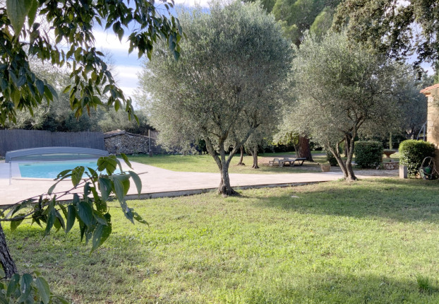 Maison 8 pièces 202 m² · à Uzès · 202 m² · 749 000 €