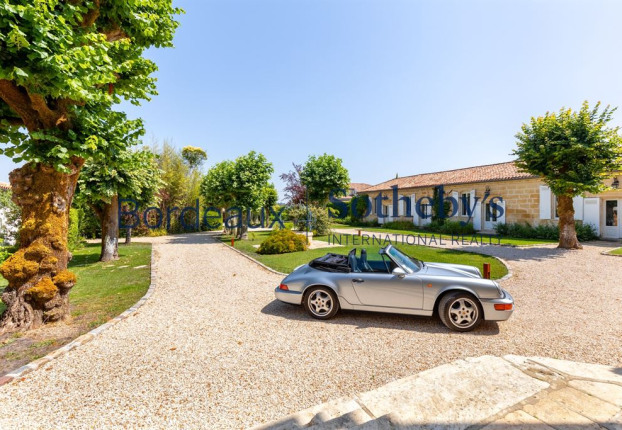 Maison 14 pièces 550 m² · à Bordeaux · 550 m² · 2 795 000 €