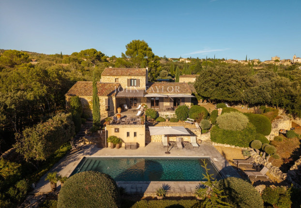 Maison 7 pièces 175 m² · à Gordes · 175 m² · 1 850 000 €