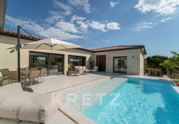 Maison 6 pièces 215 m² · à Langlade · 215 m² · 895 000 €