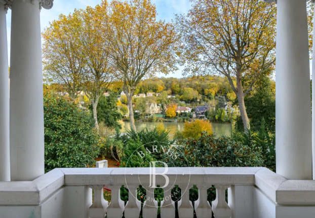 Maison 6 pièces 610 m² · à La Varenne, Saint-Maur-des-Fossés · 609,7 m² · 1 995 000 €