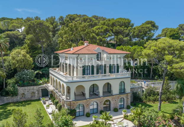 Maison 26 pièces 900 m² · à Saint-Jean-Cap-Ferrat · 900 m² · 10 000 000 €
