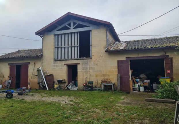 Maison 11 pièces 630 m² · à Arveyres · 630 m² · 1 198 300 €