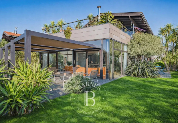 Maison 7 pièces 220 m² · à Lège-Cap-Ferret · 220 m² · 1 820 000 €