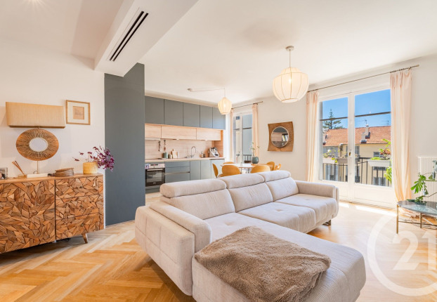 Appartement 4 pièces 105 m² · à Nice · 104,6 m² · 729 000 €