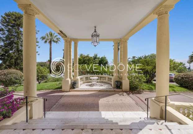 Appartement 3 pièces 109 m² · à Cannes · 108,8 m² · 1 280 000 €