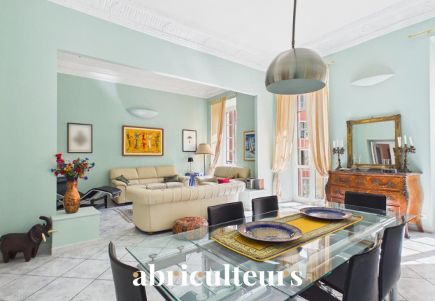 Appartement 5 pièces 136 m² · à Nice · 136 m² · 1 200 000 €