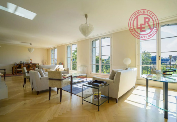 Appartement 6 pièces 208 m² · à Monnaie, Paris 6ème · 208,5 m² · 3 950 000 €
