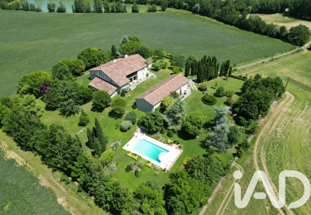 Maison 10 pièces 396 m² · à Lectoure · 396 m² · 799 000 €