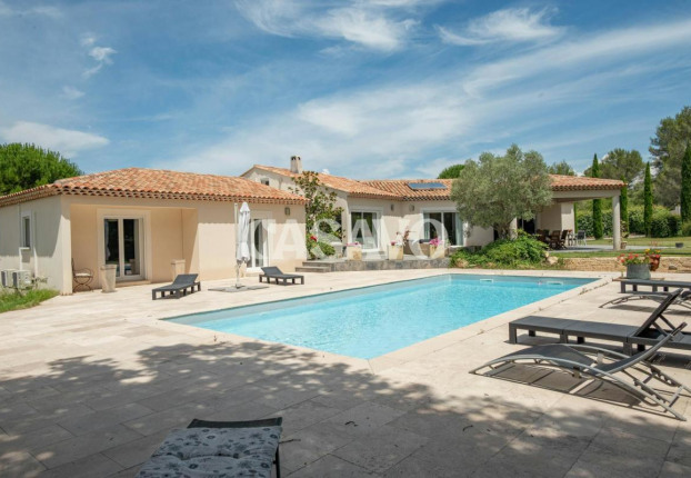 Maison 6 pièces 220 m² · à Simiane-Collongue · 220 m² · 1 360 000 €
