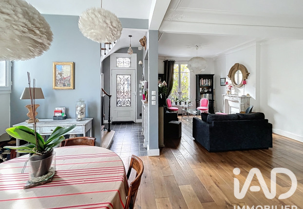 Maison 6 pièces 151 m² · à Nanterre · 151 m² · 980 000 €