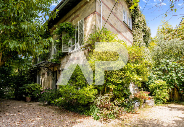 Maison 9 pièces 290 m² · à Sèvres · 290 m² · 2 190 000 €