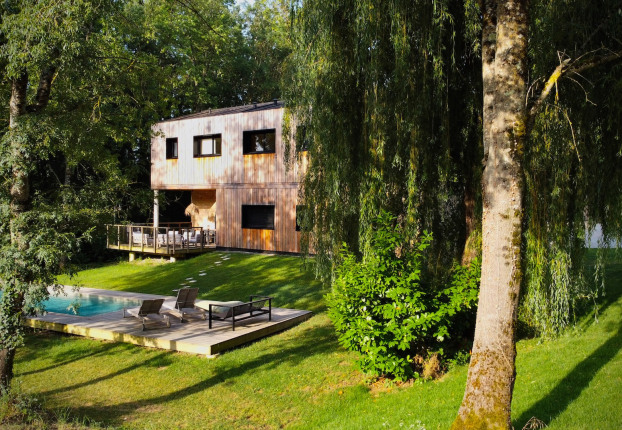 Maison 10 pièces 240 m² · à Lanta · 240 m² · 840 000 €