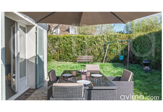 Maison 8 pièces 225 m² · à Saint-Nom-la-Bretèche · 225 m² · 1 090 000 €