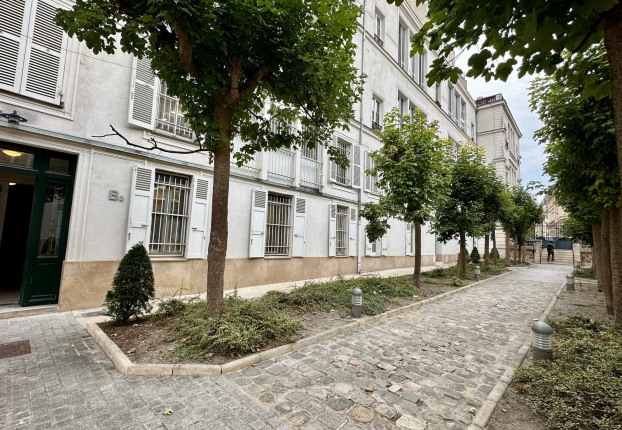 Appartement 5 pièces 109 m² · à Paris 8ème · 109,1 m² · 1 800 000 €