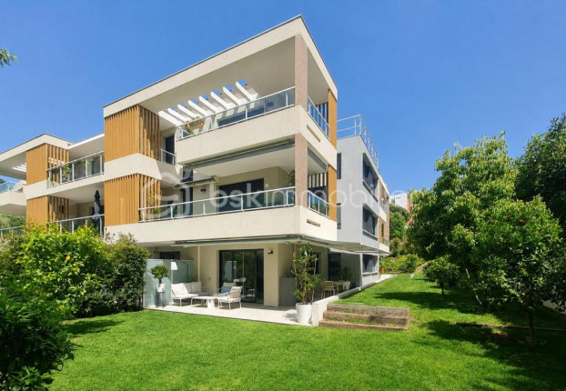 Appartement 4 pièces 108 m² · à Nice · 107,6 m² · 699 000 €